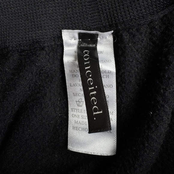 High Waisted Fleece Lined Black Leggings - Picture 3 of 4